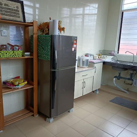 Bj Villa Homestay Kuala Terengganu Exterior foto