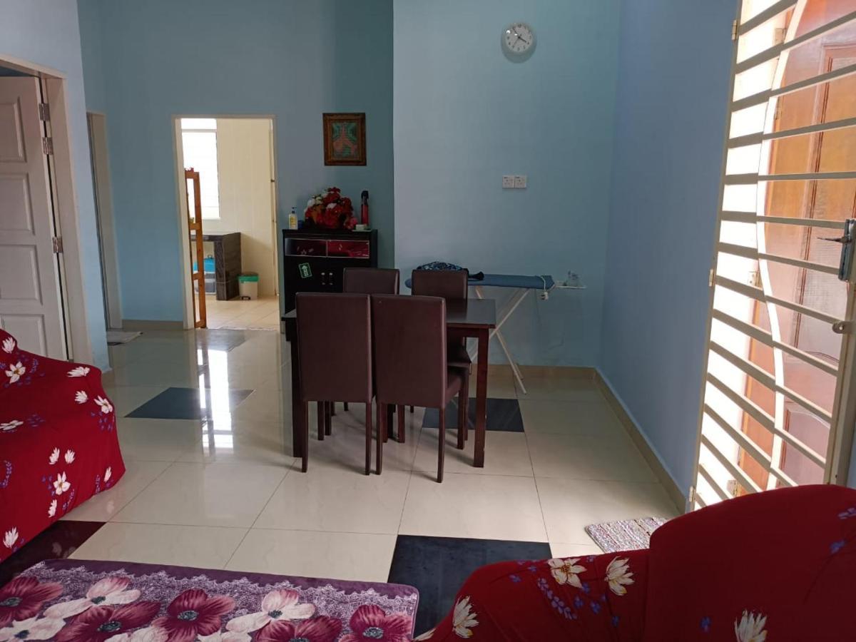 Bj Villa Homestay Kuala Terengganu Exterior foto